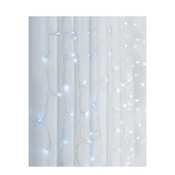 Micro Curtain Lights with Silver Wire - Picture 4 of 5